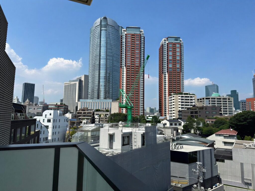 GAj50nZfDZWYX71drwH66_VmmVPbRb-1