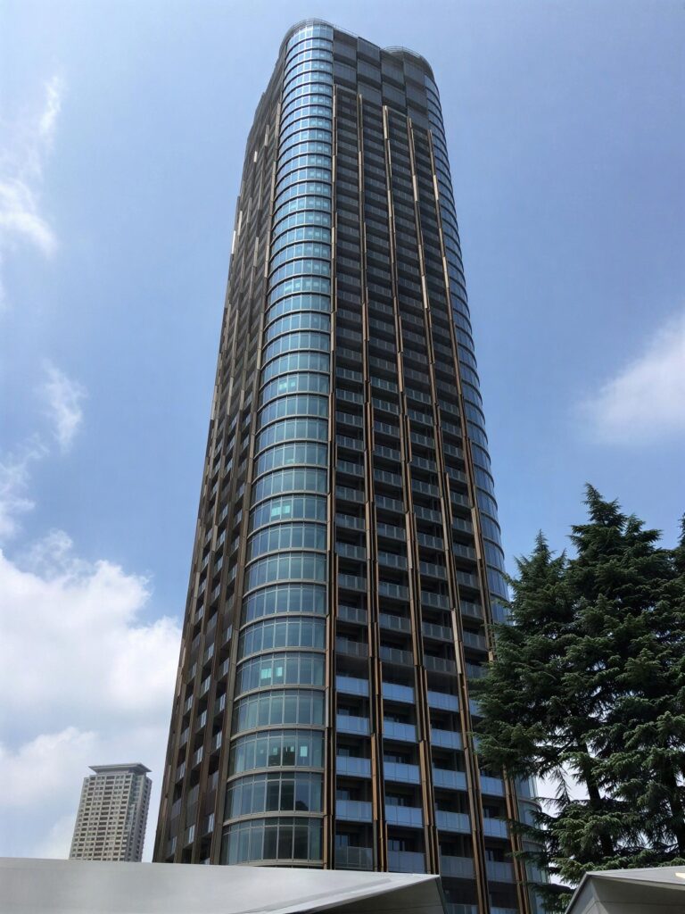 I8Hg1VvkoV5cC-Ij48F0h_W6zzrQcm-1