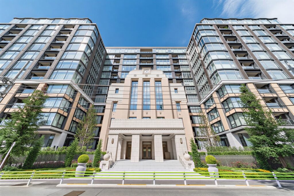 MbF9QqMhZK9D7zoM5n2jC_aiE4jR3j-1