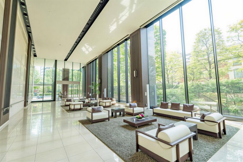 qIxM1TVqMKV7DBOikVWW5_R0JPmZIZ-1