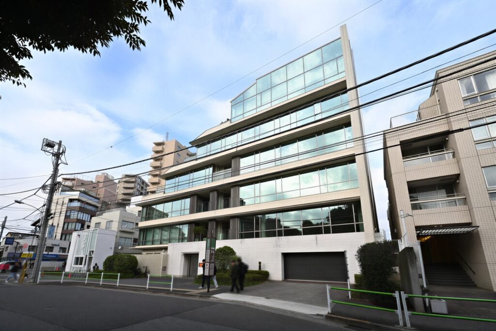 rSoIh-EDU9-8ITRCszuzw_Y6xoq4G4-1