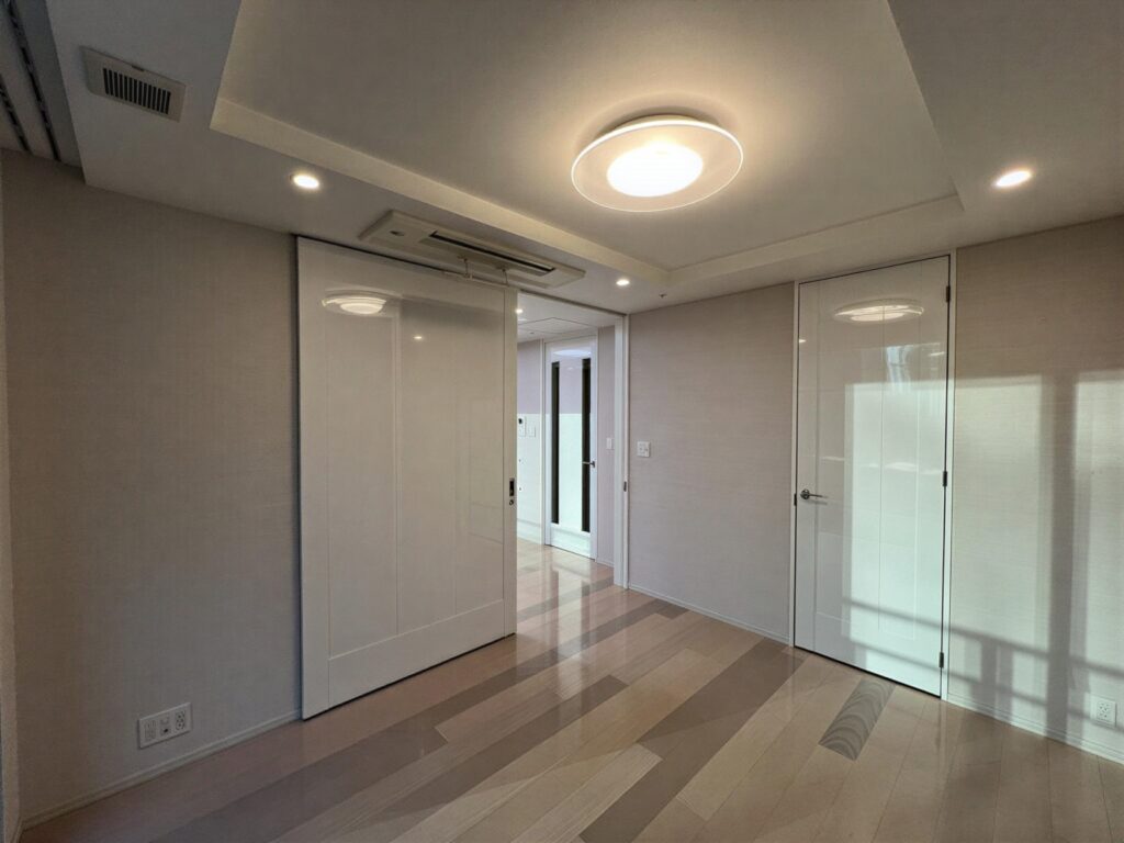 1CWKH4qYsDhPO0ywH29xz_VOOKP5hf-1