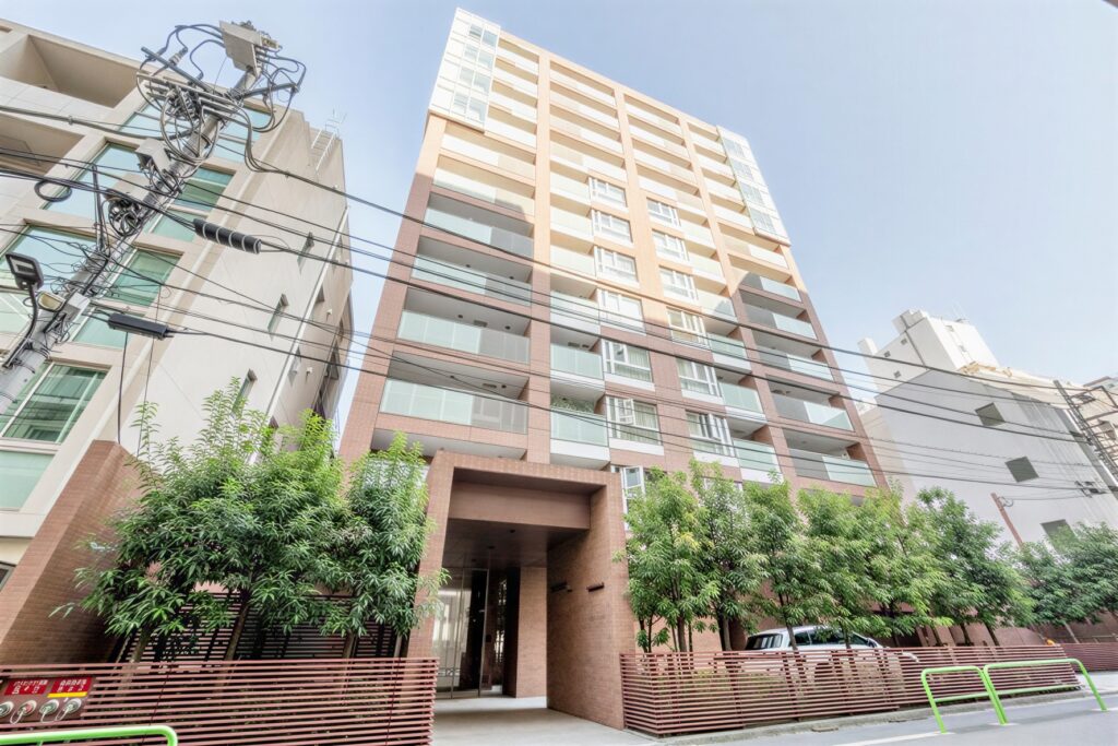 2DH_LnBhjqnA4WNBDrFJi_c5AqYVho-2