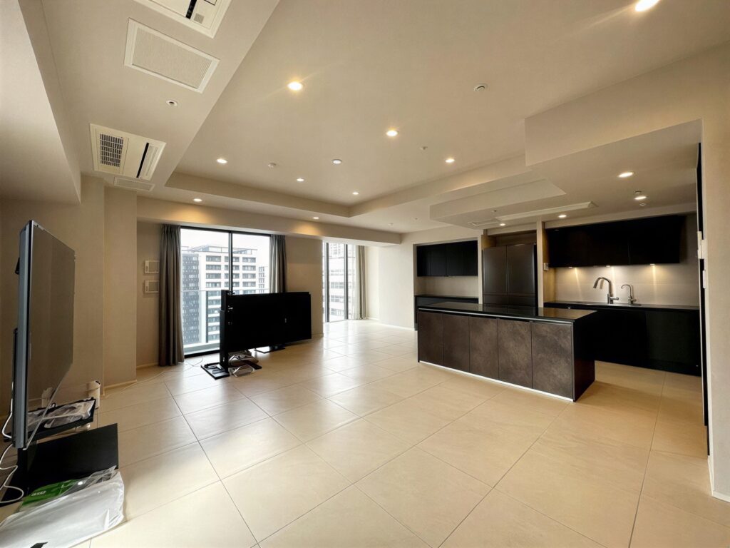 61pw17HD8LIjSRy1sXz8H_O3lKcXVn