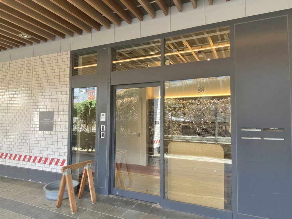 7zrtpkXooeUlk8nH49RF0_IjnlliBP