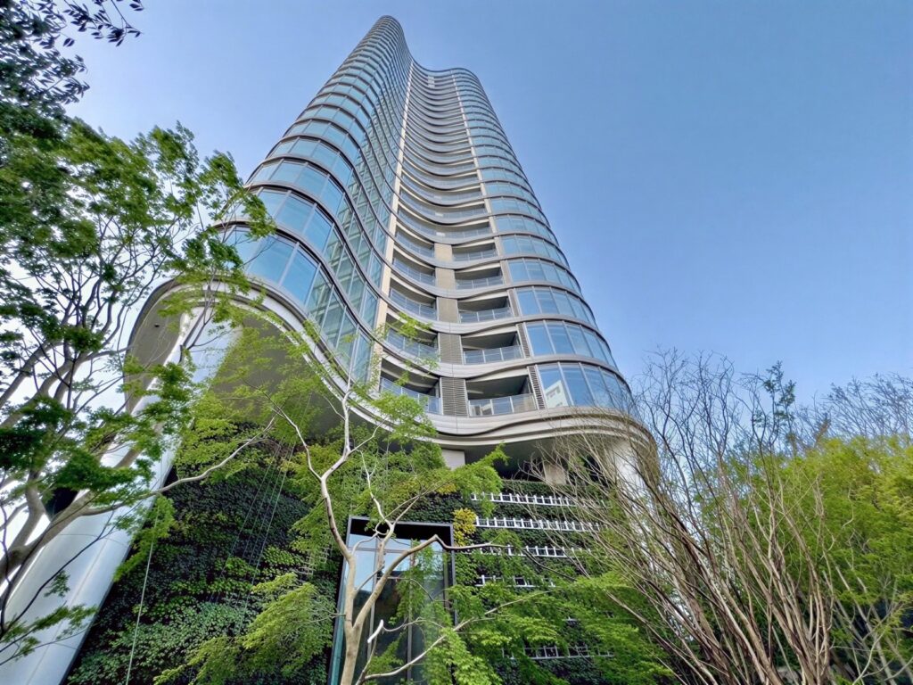 HZ1Oc8IqxwbEZS-JVMdia_IpWg8mri