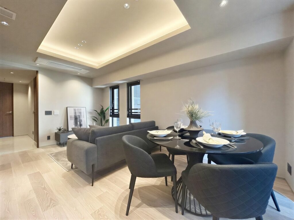 JTolGf8_LKQPDzfQTqlz_k1KWqZg7