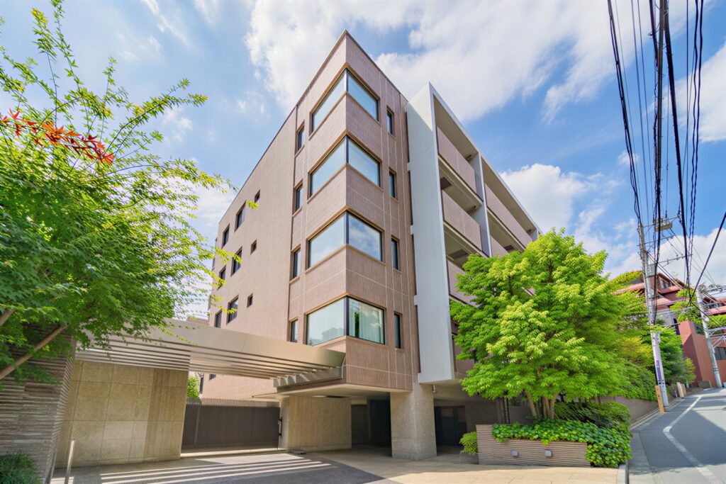 XJ-9clc_R517O4IXF_0HM_sWICPeLu-1