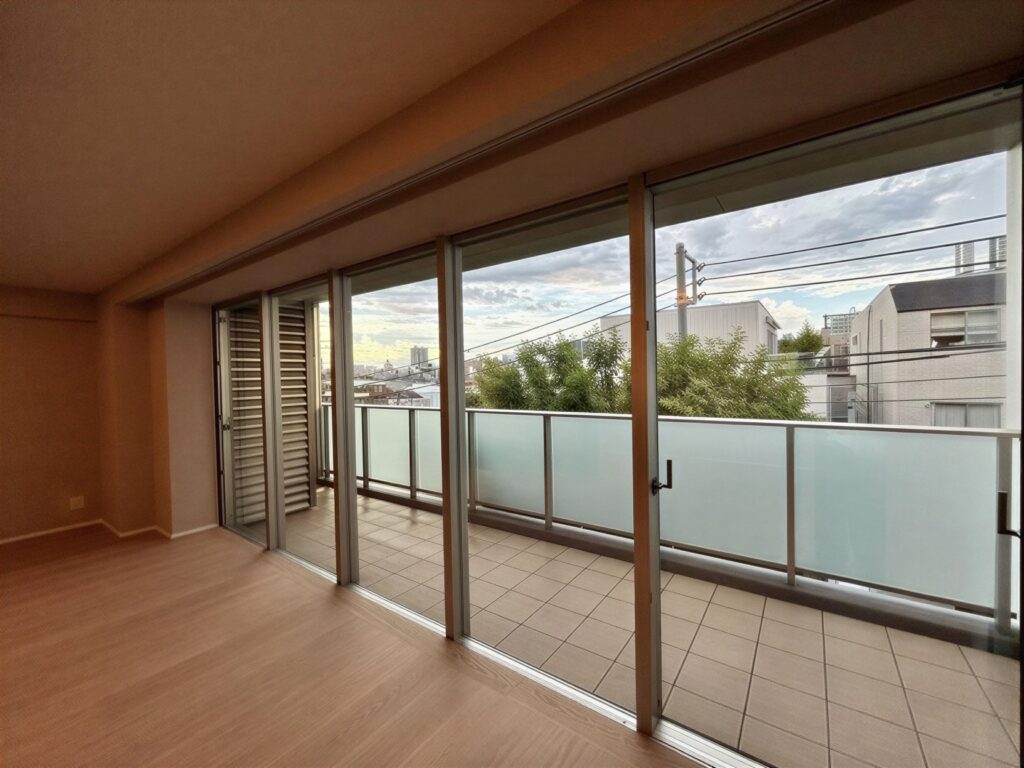 YTBVAZN1tijpYrypUACDL_IjAbPAa1