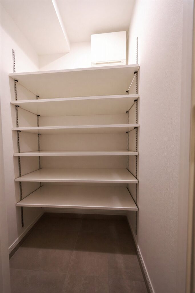 Z-yGGaNE5mrq2pl4A4ERI_HFdlS5a0-1