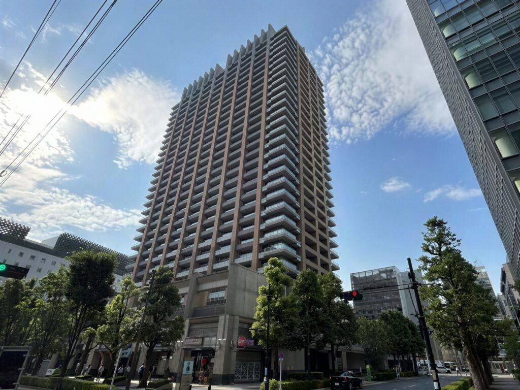 Ze_E3_gwe6GcrLYZTdnhm_zppK6Pcx