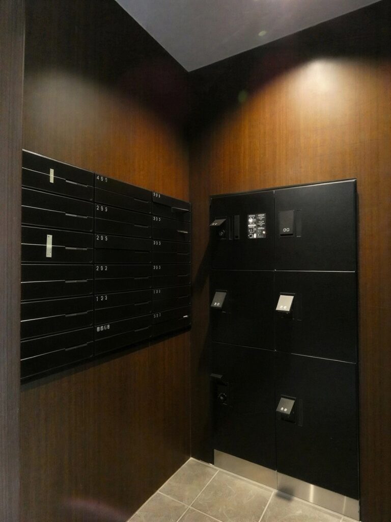 kyvueXEyzr4GOIniAVhR2_BKOEKdGo-1