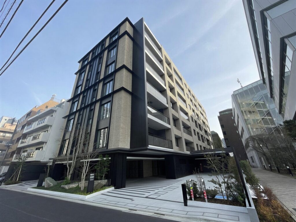 vjKl2JhZJ45-Mi-pLnUt4_68KH1gzF