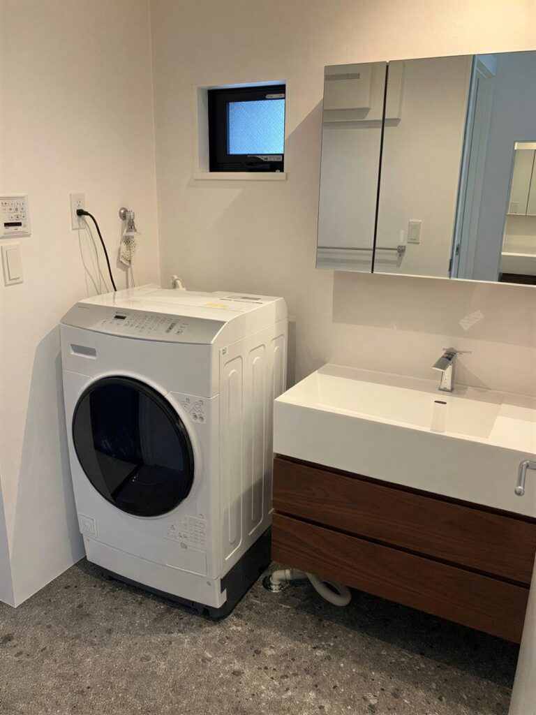 xCO0pqEEKxh6_8WryBfqI_T5B3E6fW-1