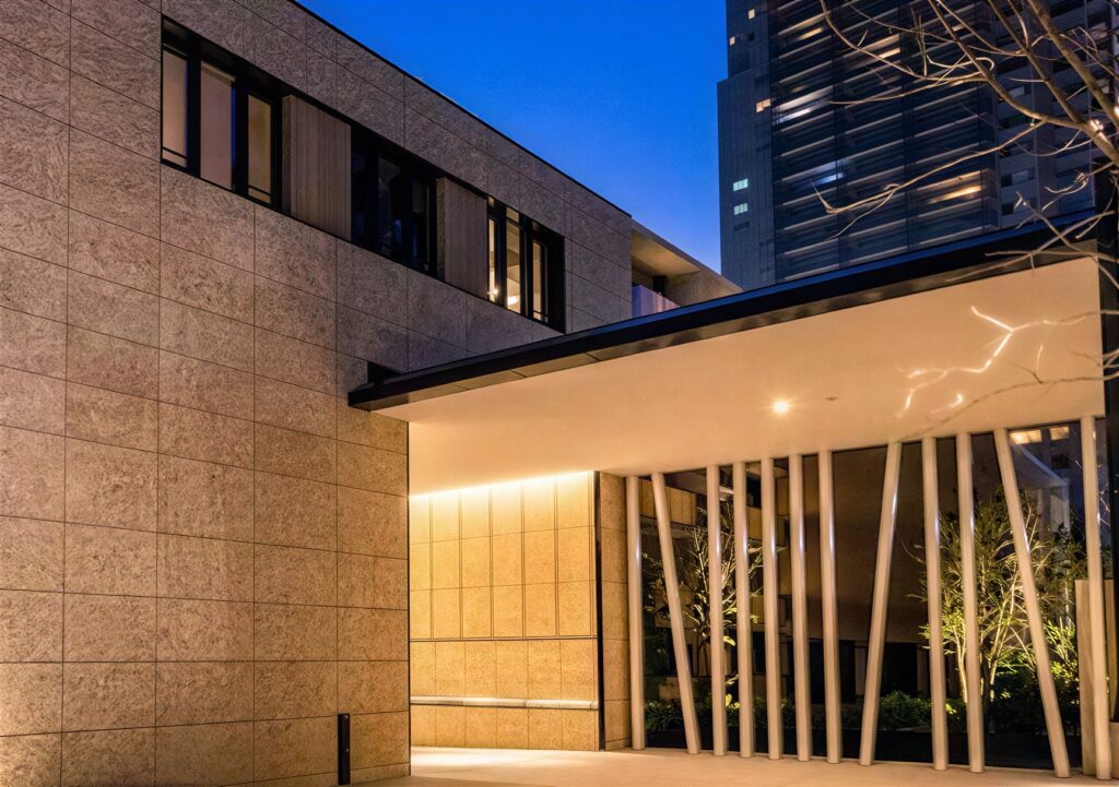 AiNtT6QpA8zGY0l_b3VZ9_c4TcfIzt