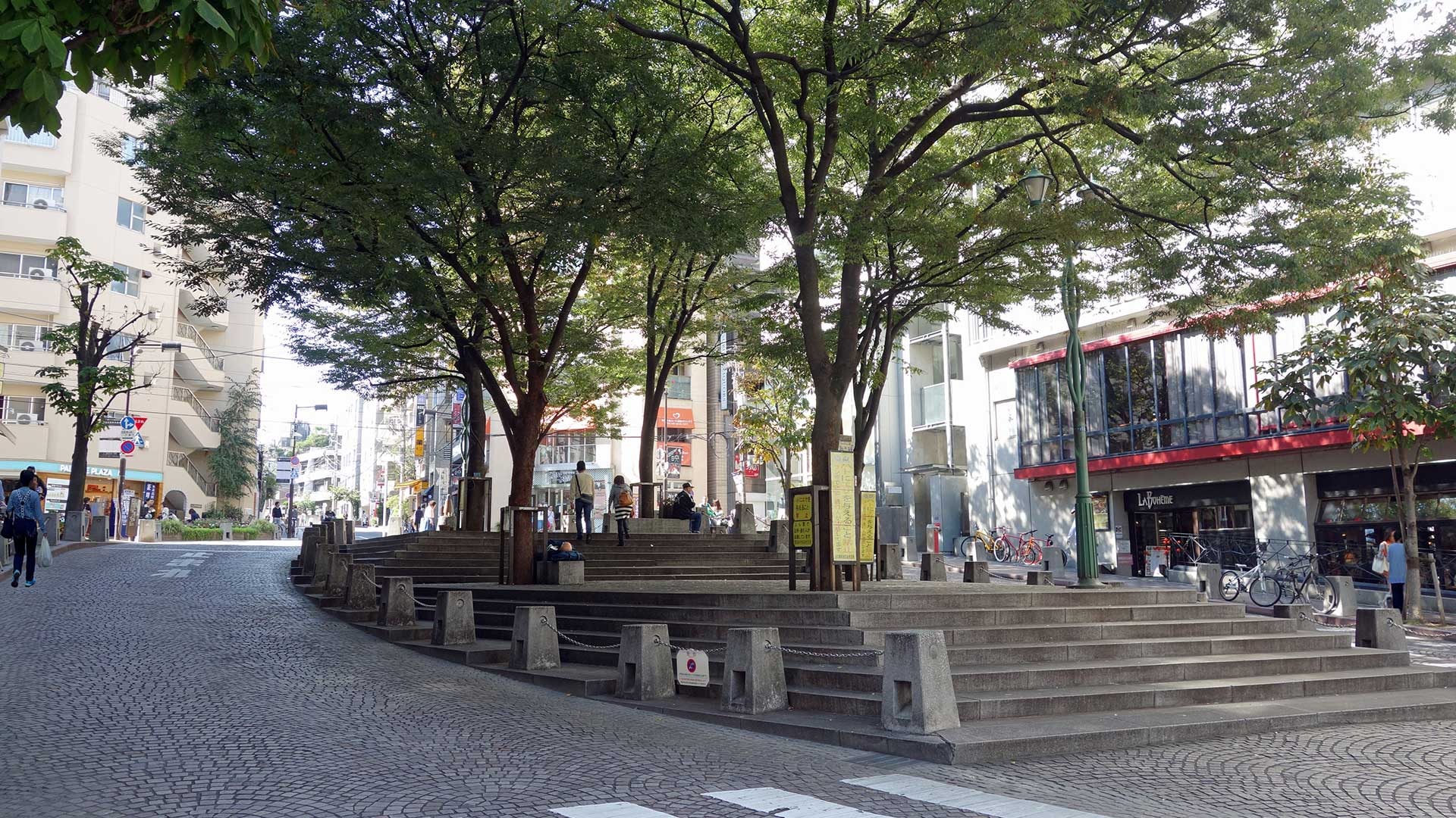 Azabu Juban: Residential Market, Infrastructure, and Buyer Considerations in 2026
