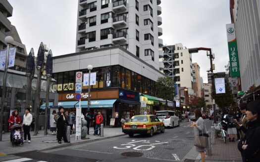 Minato-ku Neighborhood Guide for Foreign Residents: Azabu, Roppongi, and Beyond in 2026